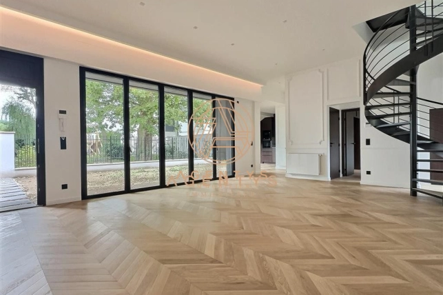 Maison à vendre 5 pièces de 115 m² à Saint-Maur-des-Fossés