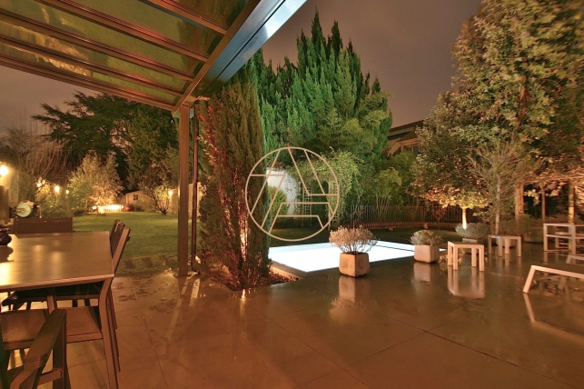 Maison à vendre 6 pièces de 135 m² à Saint-Maur-des-Fossés