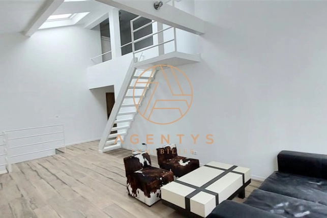 Appartement à vendre 7 pièces de 148 m²