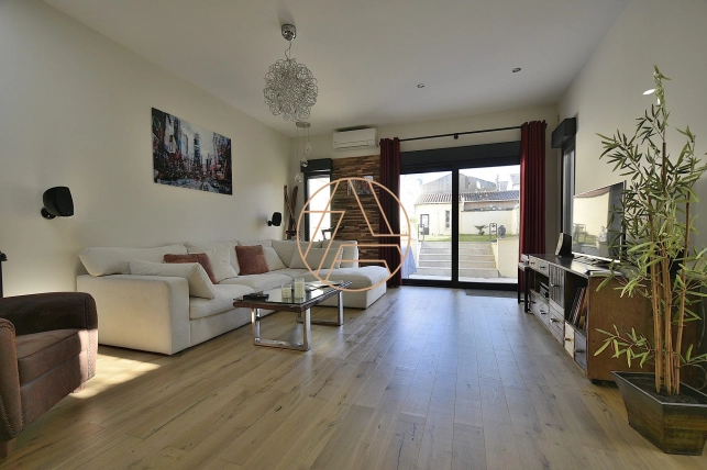 Maison à vendre 5 pièces de 133 m² à Saint-Maur-des-Fossés