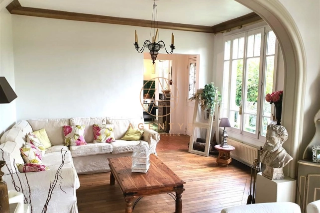 Maison à vendre 6 pièces de 100 m² à Champigny-sur-Marne