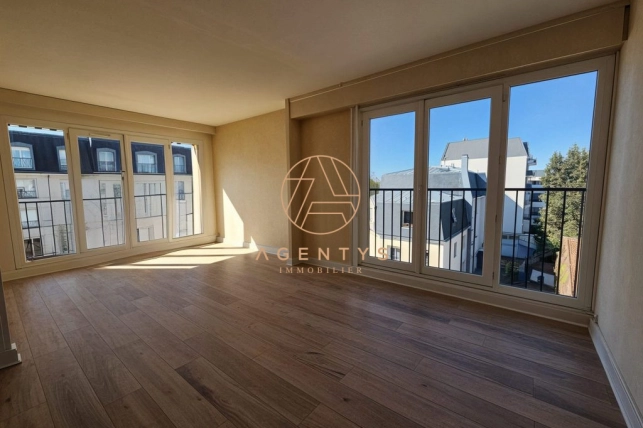 Appartement à vendre 4 pièces de 87,18 m² à Le Plessis-Trévise