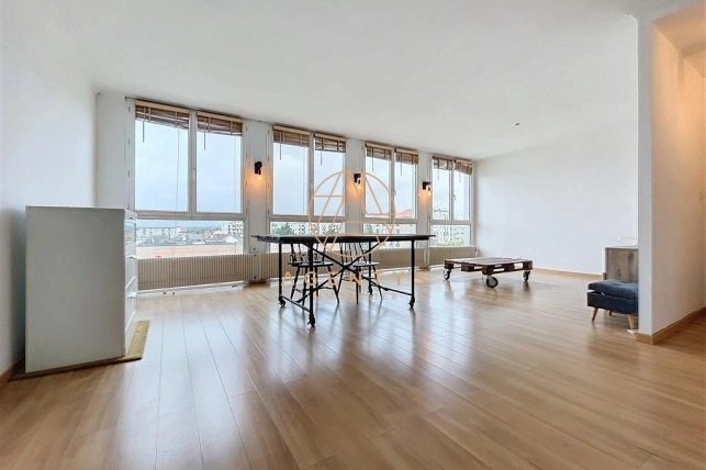 Appartement à vendre 4 pièces de 76,87 m² à Saint-Maur-des-Fossés