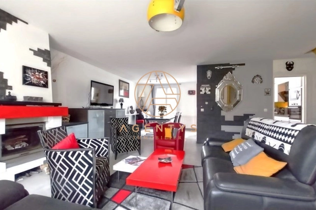 Maison à vendre 8 pièces de 175 m² à Le Plessis-Trévise