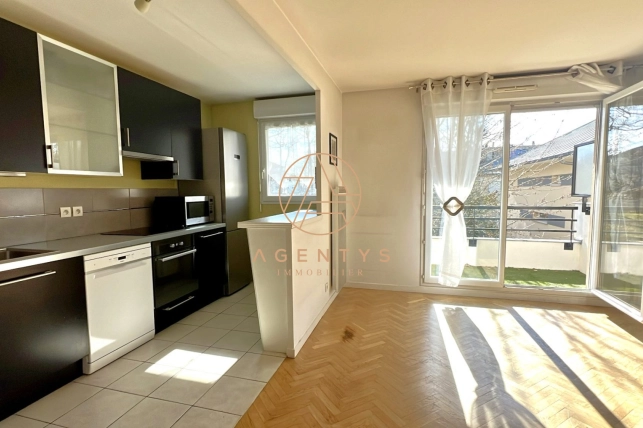 Appartement à vendre 3 pièces de 71,69 m² à Le Plessis-Trévise