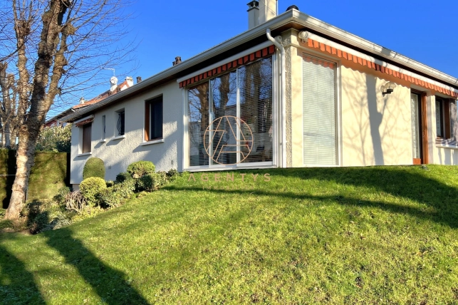 Maison à vendre 5 pièces de 105 m² à Le Plessis-Trévise