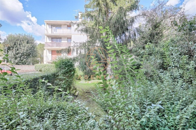 Appartement à vendre 3 pièces de 64 m² à Saint-Maur-des-Fossés