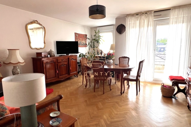 Appartement à vendre 4 pièces de 82 m² à Le Plessis-Trévise