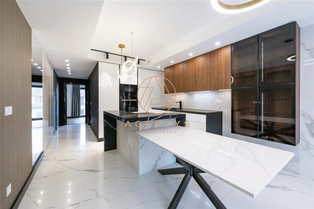 Appartement à vendre 2 pièces de 50,3 m² à Saint-Maur-des-Fossés