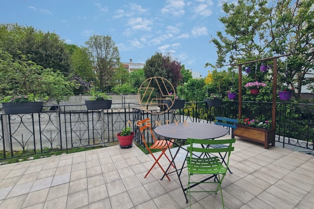 Maison à vendre 5 pièces de 118 m² à Le Perreux-sur-Marne