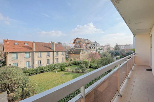 Appartement à vendre 4 pièces de 84,19 m² à Saint-Maur-des-Fossés