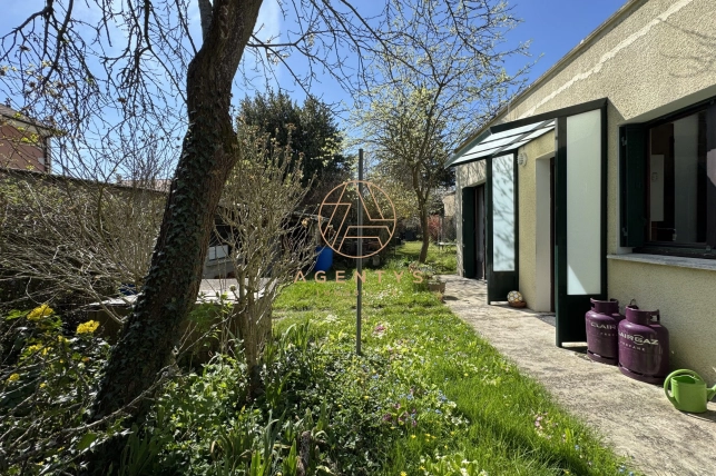 Maison à vendre 5 pièces de 100 m² à Villiers-sur-Marne
