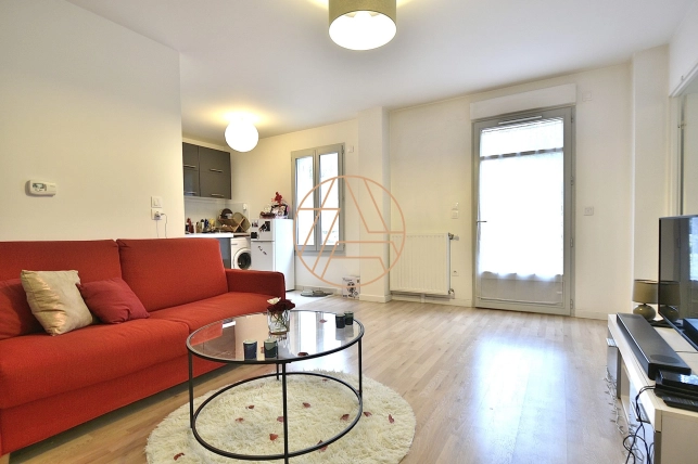 Appartement à vendre 2 pièces de 46 m² à Saint-Maur-des-Fossés