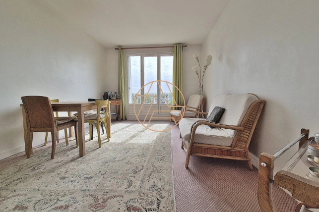 Appartement à vendre 3 pièces de 71 m² à Saint-Maur-des-Fossés