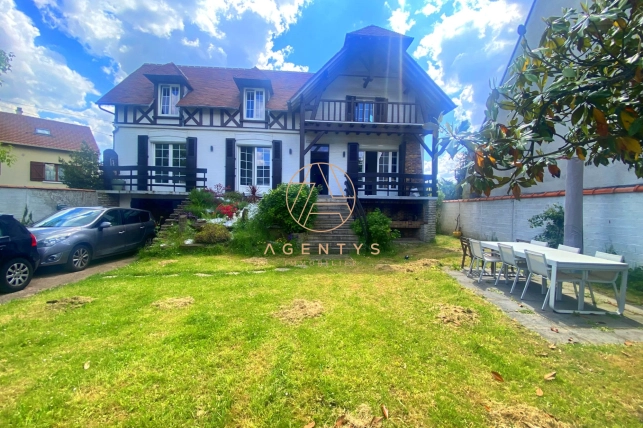 Maison à vendre 7 pièces de 160 m² à Villiers-sur-Marne