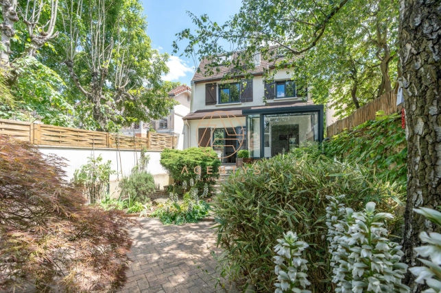 Maison à vendre 7 pièces de 135 m² à Nogent-sur-Marne