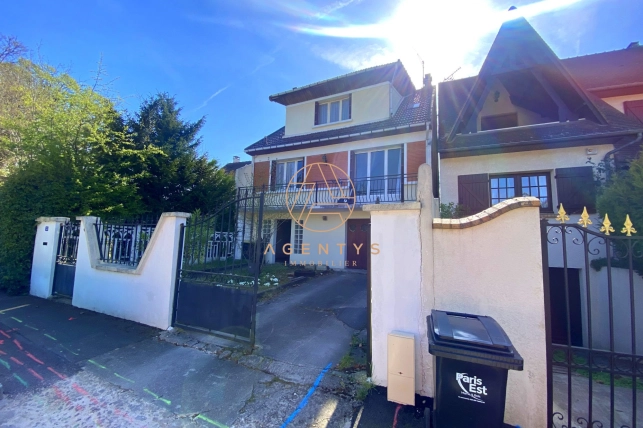 Maison à vendre 5 pièces de 170 m² à Champigny-sur-Marne