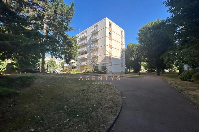 Appartement à vendre 2 pièces de 53 m² à Nogent-sur-Marne