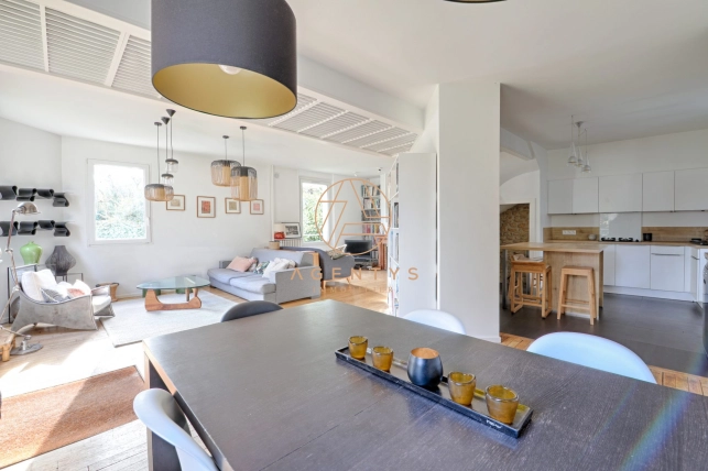 Maison à vendre 7 pièces de 181,14 m² à Saint-Maur-des-Fossés