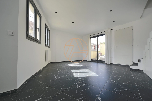 Maison à vendre 6 pièces de 90 m² à Saint-Maur-des-Fossés