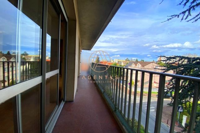 Appartement à vendre 3 pièces de 63,82 m² à Créteil