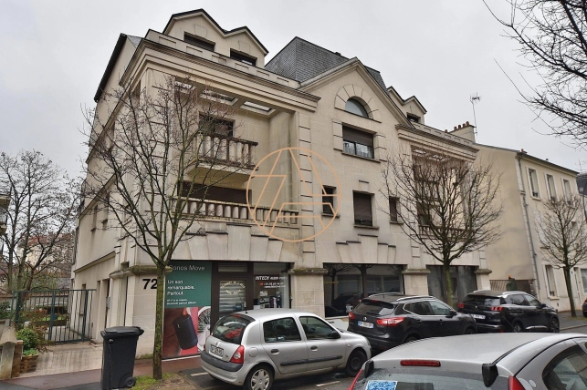 Local commercial à vendre de 121 m² à Saint-Maur-des-Fossés