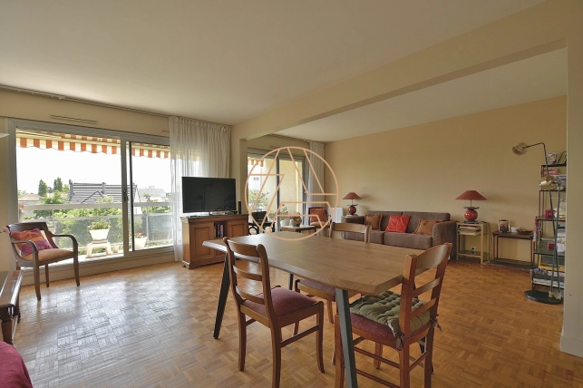 Appartement à vendre 3 pièces de 69 m² à Saint-Maur-des-Fossés