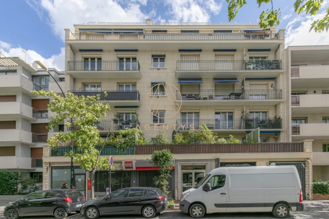 Appartement à vendre 2 pièces de 42 m² à Saint-Maur-des-Fossés