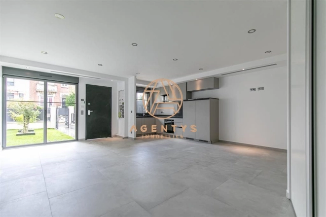 Maison à vendre 5 pièces de 118 m² à Joinville-le-Pont