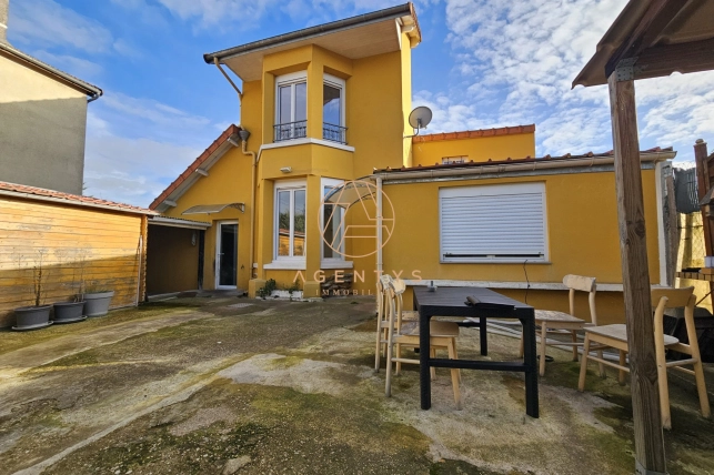 Maison à vendre 4 pièces de 80 m² à Villiers-sur-Marne