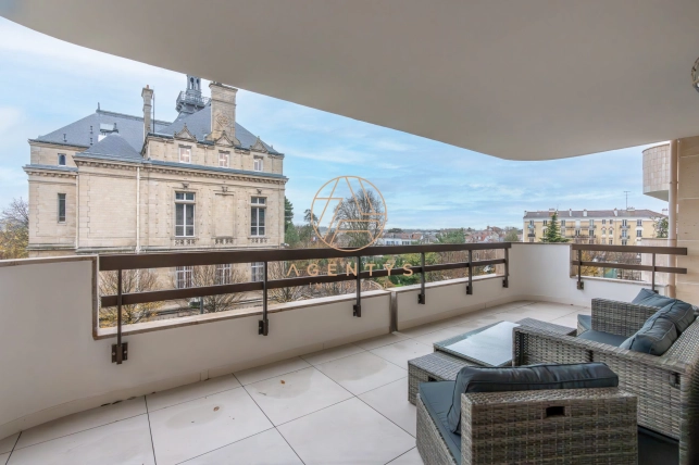 Appartement à vendre 5 pièces de 122 m² à Le Perreux-sur-Marne