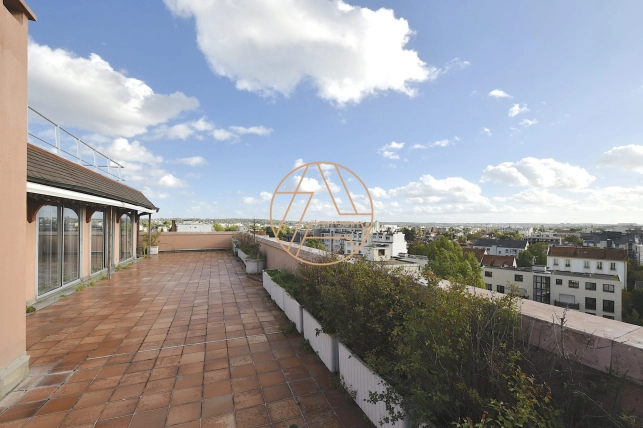 Appartement à vendre 6 pièces de 150 m² à Saint-Maur-des-Fossés