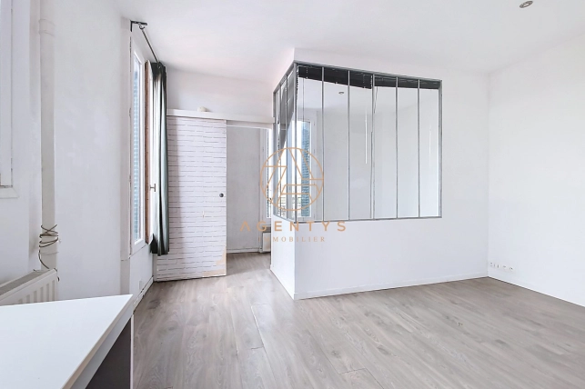 Appartement à vendre 2 pièces de 26,92 m² à Saint-Maur-des-Fossés