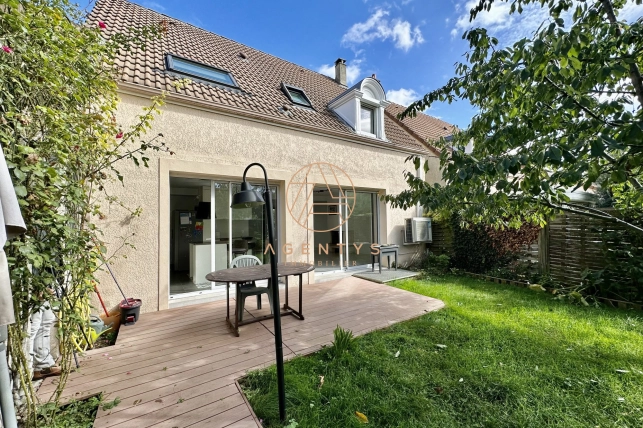 Maison à vendre 6 pièces de 140 m² à Villiers-sur-Marne