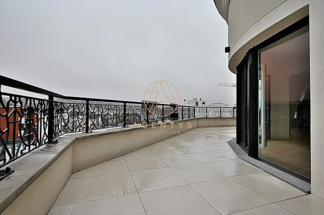 Appartement à vendre 5 pièces de 131,43 m²