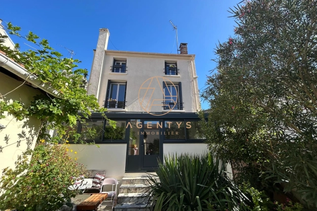 Maison à vendre 5 pièces de 110 m² à Nogent-sur-Marne