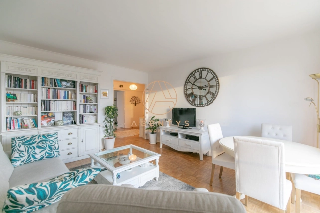 Appartement à vendre 5 pièces de 89 m² à Saint-Maur-des-Fossés