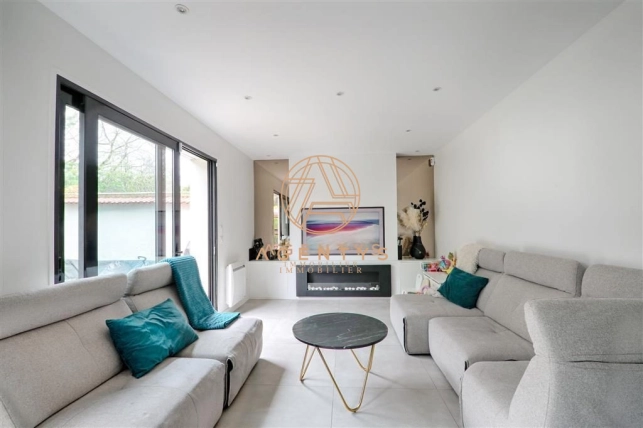 Maison à vendre 4 pièces de 102 m² à Saint-Maur-des-Fossés