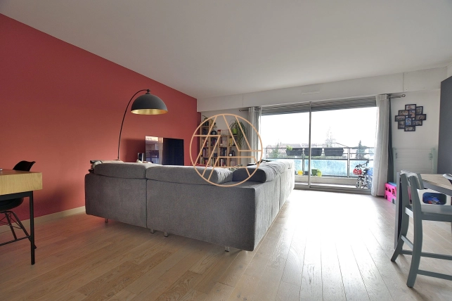Appartement à louer 3 pièces de 78,9 m² à Saint-Maur-des-Fossés