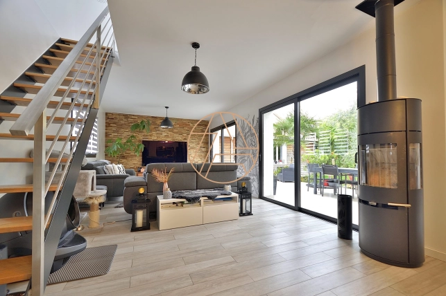 Maison à vendre 5 pièces de 118 m² à Saint-Maur-des-Fossés