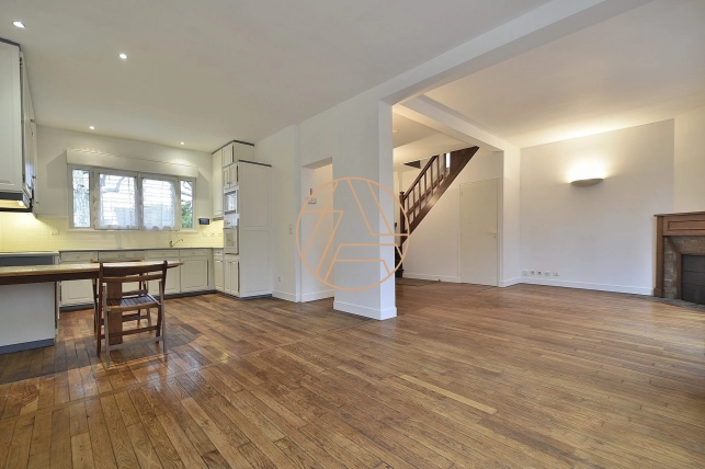 Maison à vendre 5 pièces de 92,67 m² à Saint-Maur-des-Fossés