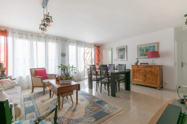 Appartement à vendre 3 pièces de 58 m² à Saint-Maur-des-Fossés