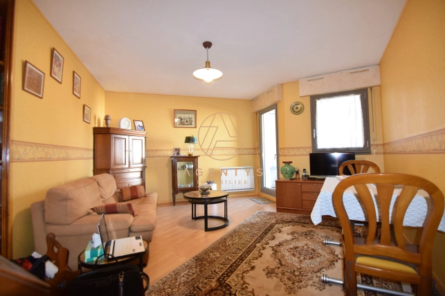 Appartement à vendre 2 pièces de 48,89 m² à Joinville-le-Pont