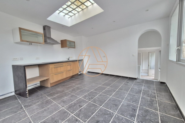 Maison à vendre 3 pièces de 96 m² à Saint-Maur-des-Fossés