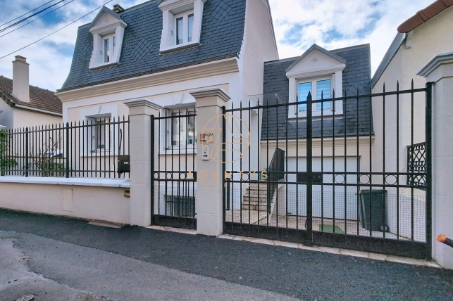 Maison à vendre 6 pièces de 87,22 m² à Saint-Maur-des-Fossés