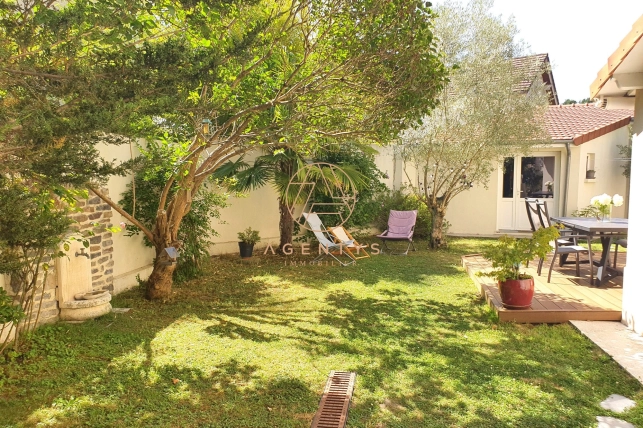 Maison à vendre 6 pièces de 123,15 m² à Champigny-sur-Marne