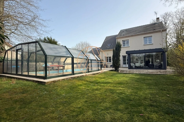 Maison à vendre 7 pièces de 147 m² à Sucy-en-Brie