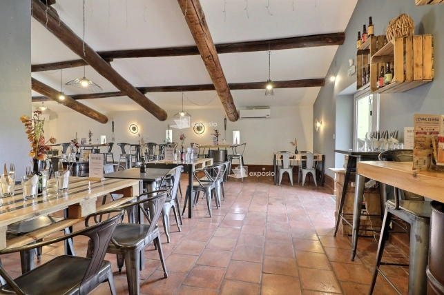 Local commercial à vendre de 300 m² à Saint-Chamas