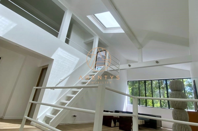 Appartement à vendre 7 pièces de 167 m²