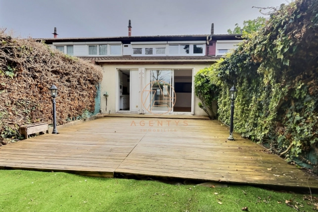 Maison à vendre 6 pièces de 86 m² à La Queue-en-Brie